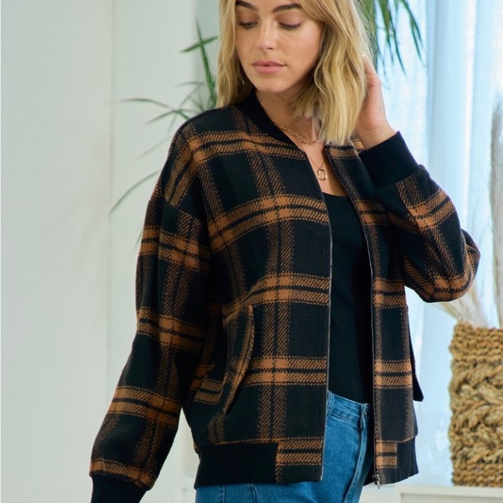 Plaid Bomber Jacket - Doe & Rae